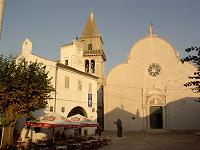 der Marktplatz von Osor auf der Insel Cres in Kroatien