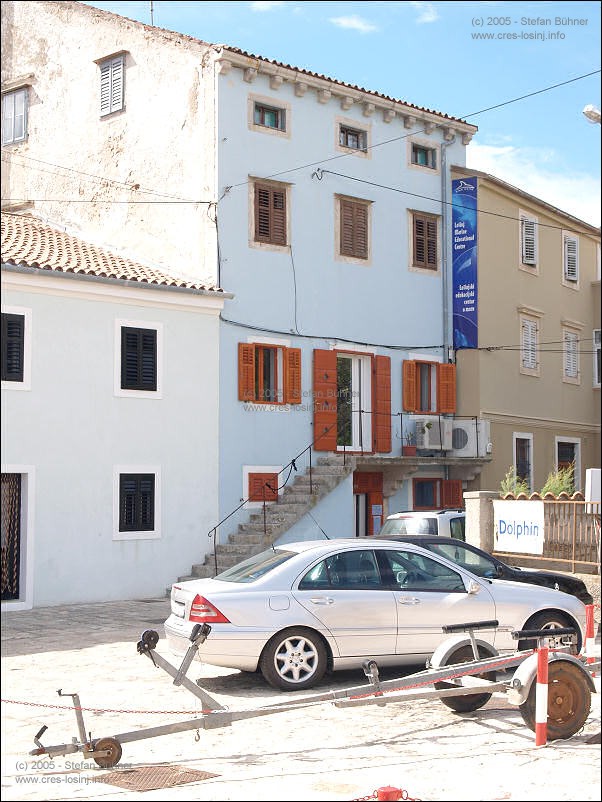 das Geb�ude des Adriatic Dolphin Projects im Hafen von Veli Losinj in Kroatien
